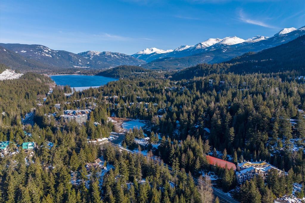 #211 – 2109 Whistler Road