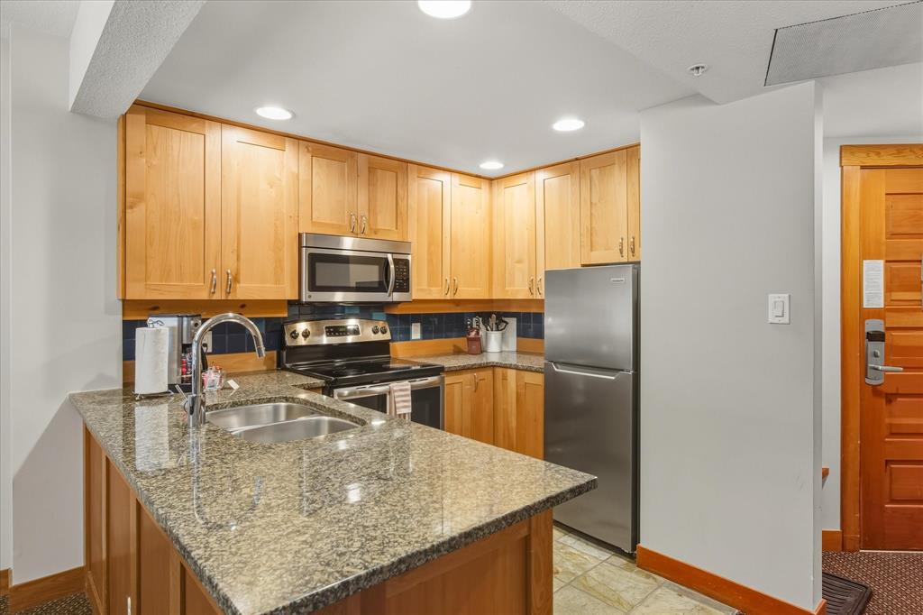 #226A – 2036 London Lane