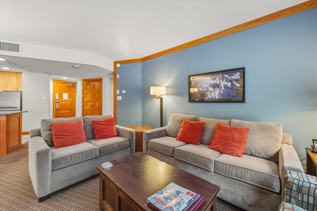 #226A – 2036 London Lane