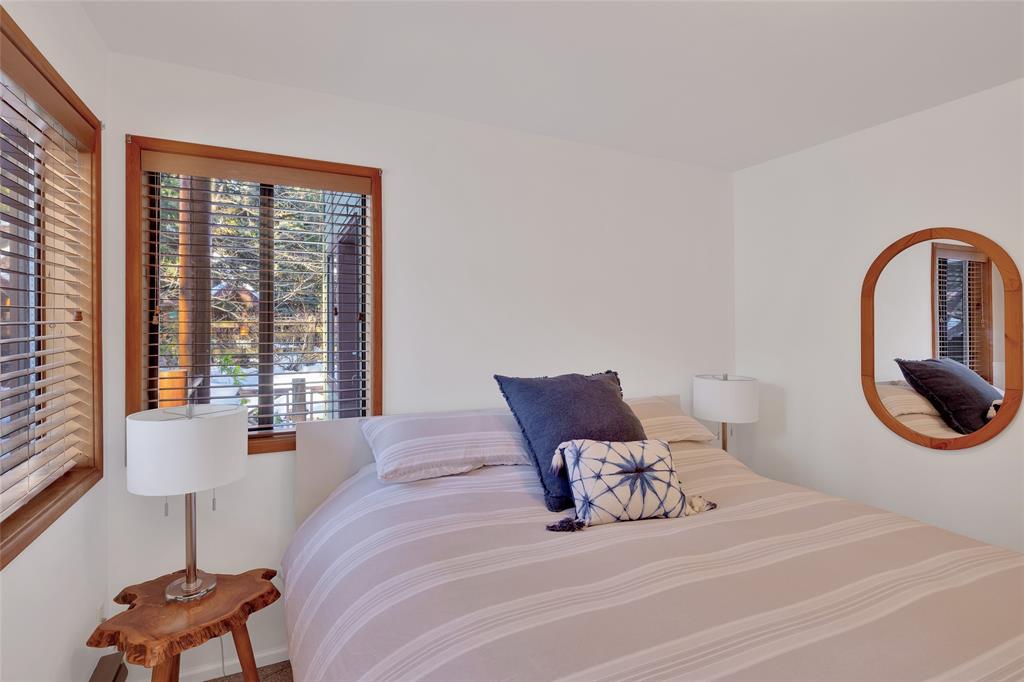 #9 – 4701 Glacier Drive