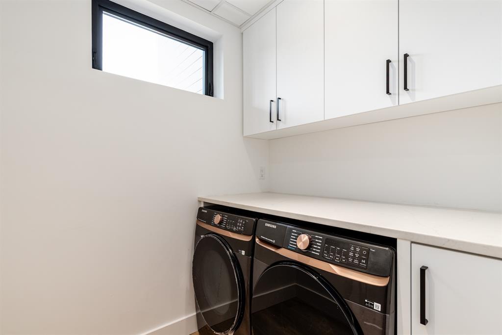 #20 – 2077 Garibaldi Way