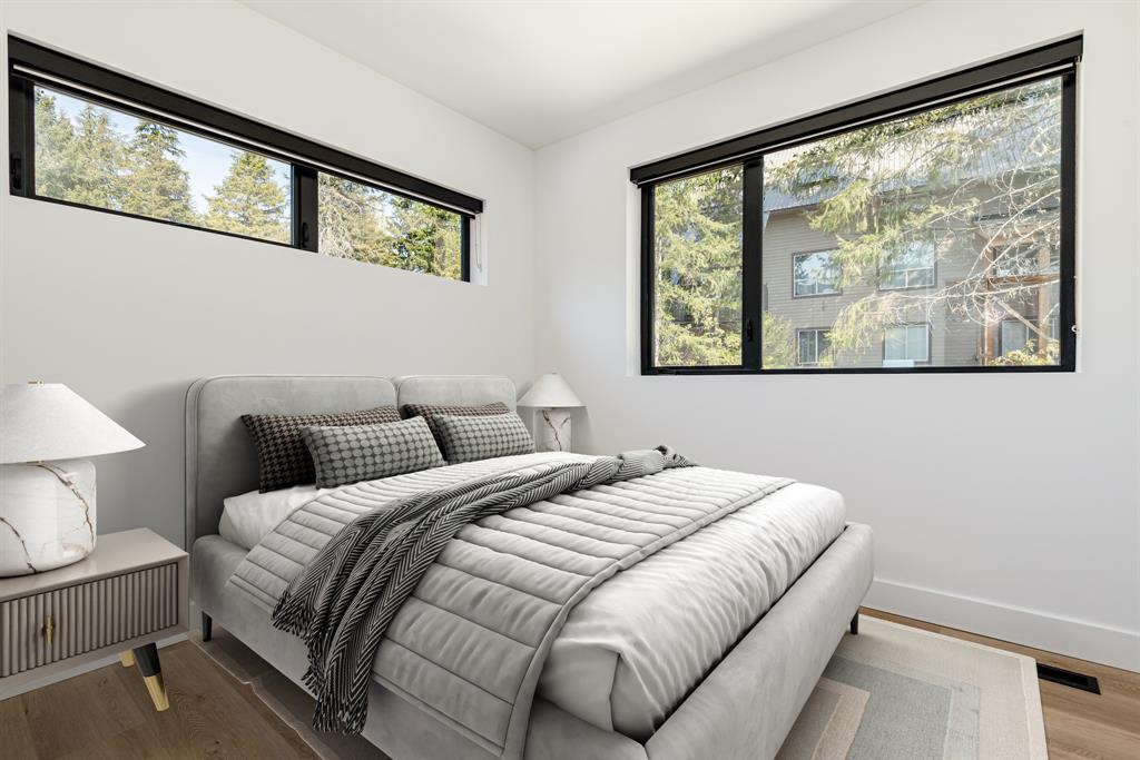 #20 – 2077 Garibaldi Way