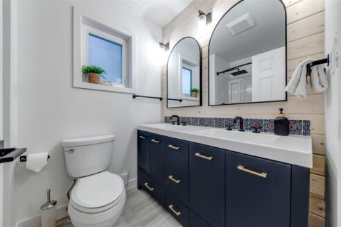 3273 Arbutus interior and exterior views for David Nagel real estate.