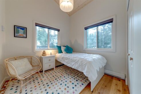 3273 Arbutus interior and exterior views for David Nagel real estate.