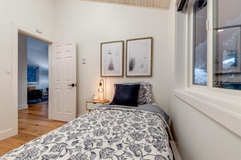 3273 Arbutus interior and exterior views for David Nagel real estate.