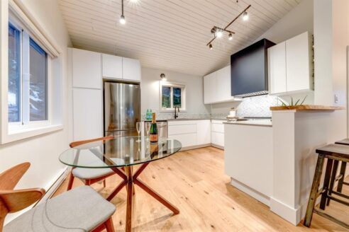 3273 Arbutus interior and exterior views for David Nagel real estate.