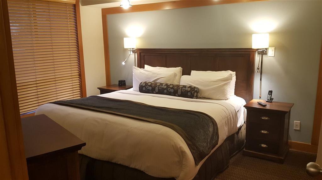 #218C – 2036 London Lane