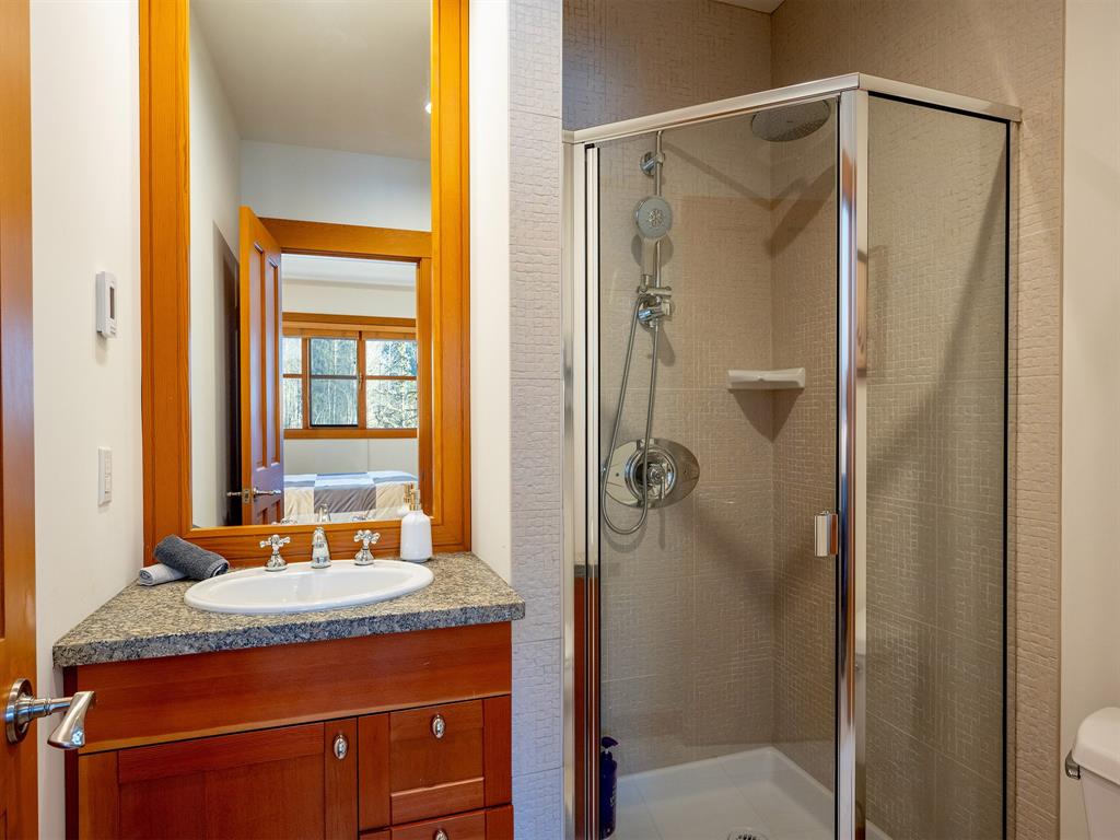 8398 Glen Abbey Lane