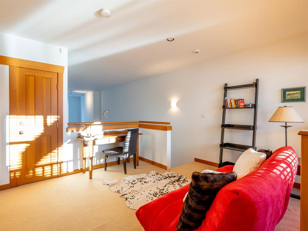 8398 Glen Abbey Lane