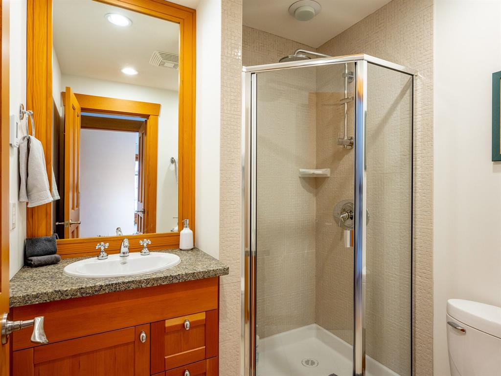 8398 Glen Abbey Lane