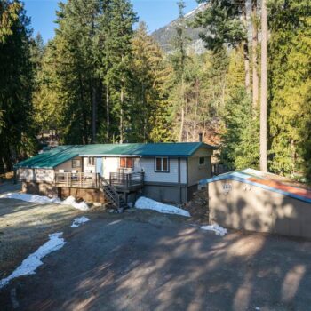 9245 Pemberton Portage Road