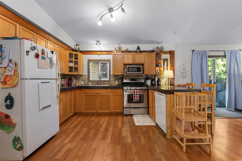 9245 Pemberton Portage Road