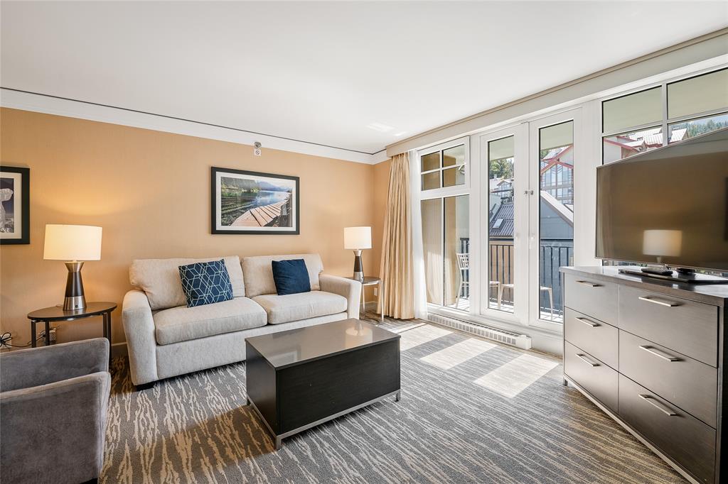 #428/430 – 4050 Whistler Way