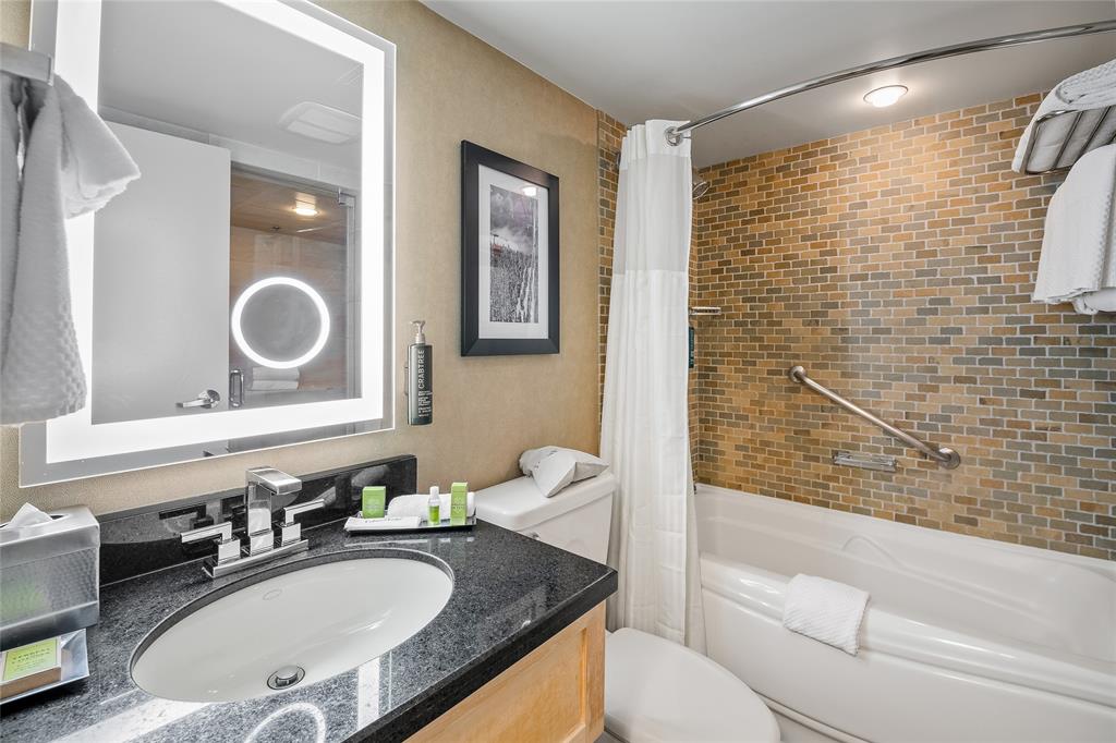 #428/430 – 4050 Whistler Way