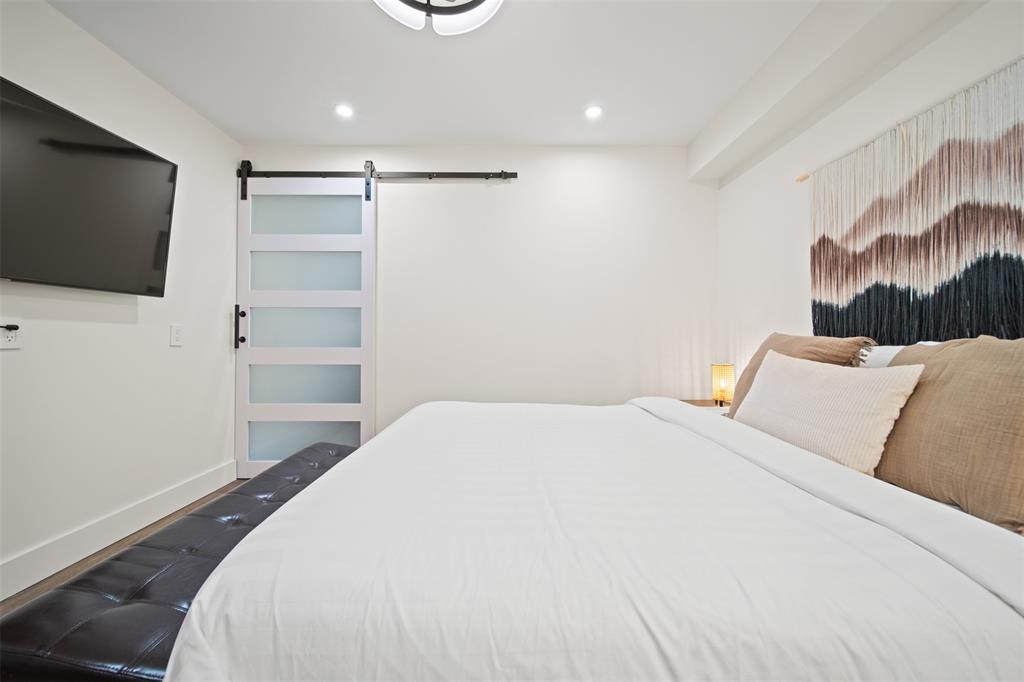 #101 – 2021 Karen Crescent