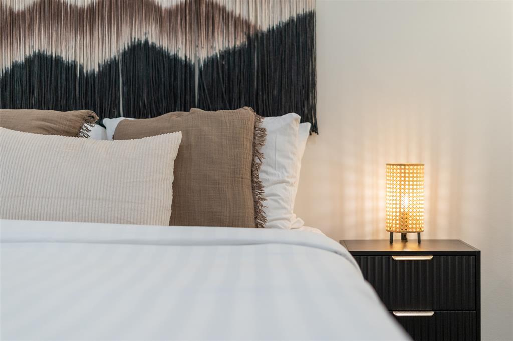 #101 – 2021 Karen Crescent