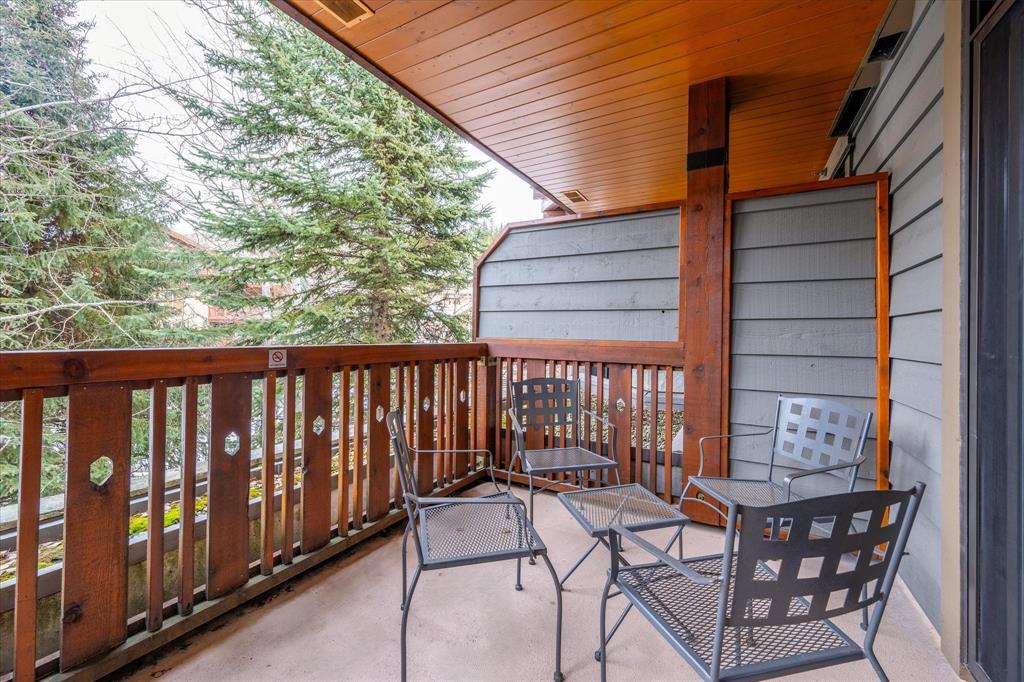 #208 – 2202 Gondola Way