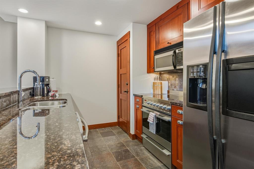 #208 – 2202 Gondola Way