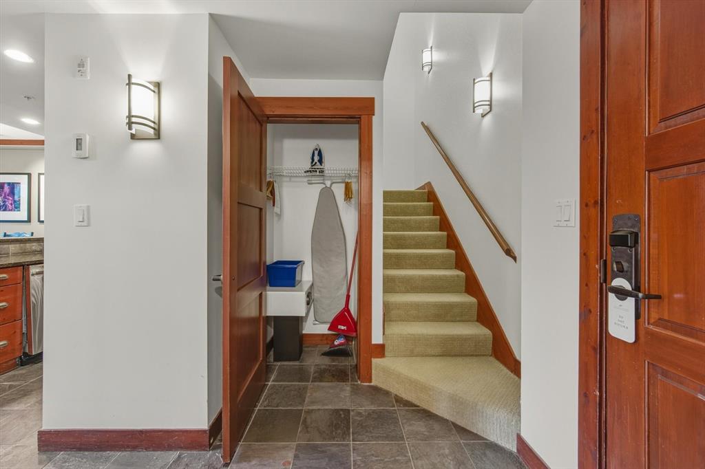 #208 – 2202 Gondola Way