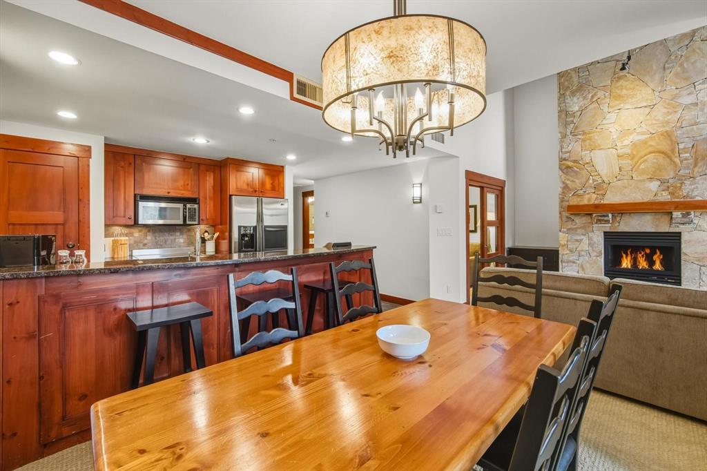 #208 – 2202 Gondola Way