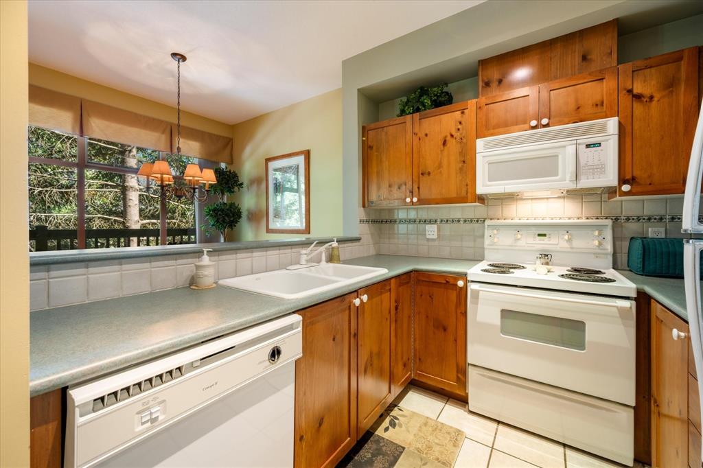 #117 – 4355 Northlands Boulevard