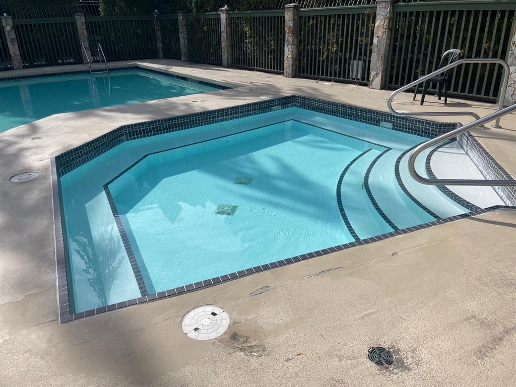 #116 – 4355 Northlands Boulevard