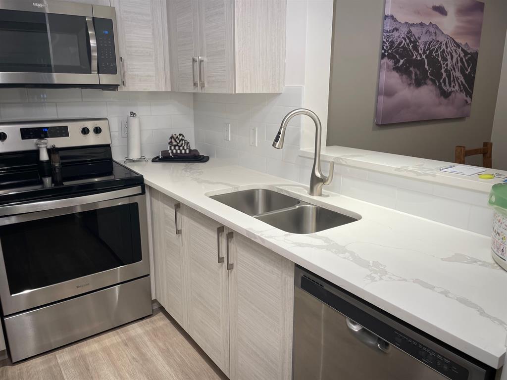 #116 – 4355 Northlands Boulevard