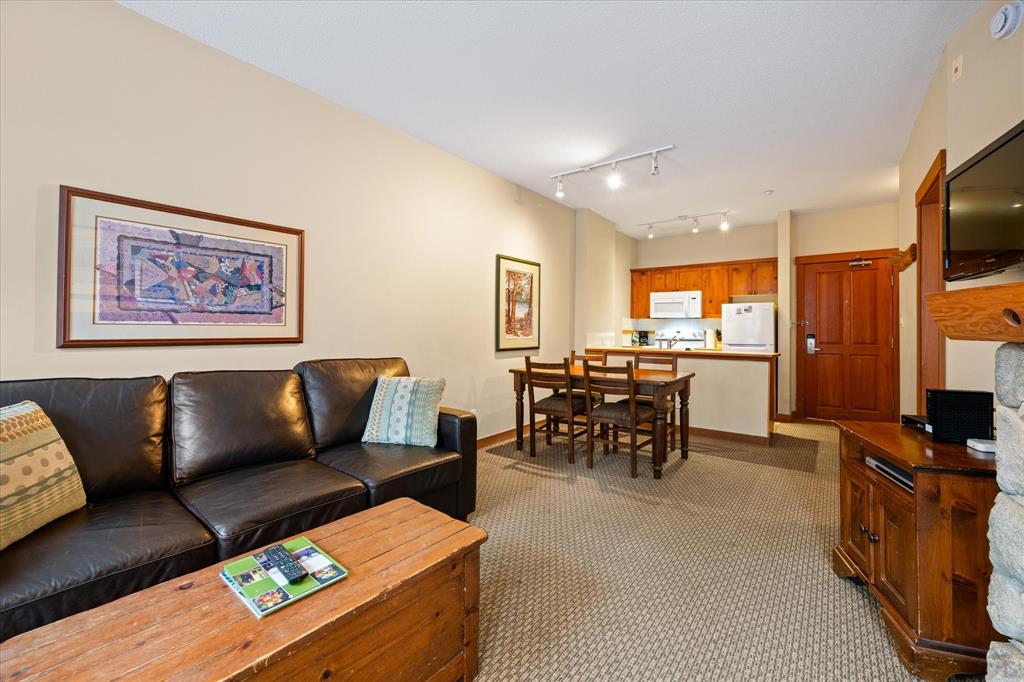 #212 – 4660 Blackcomb Way