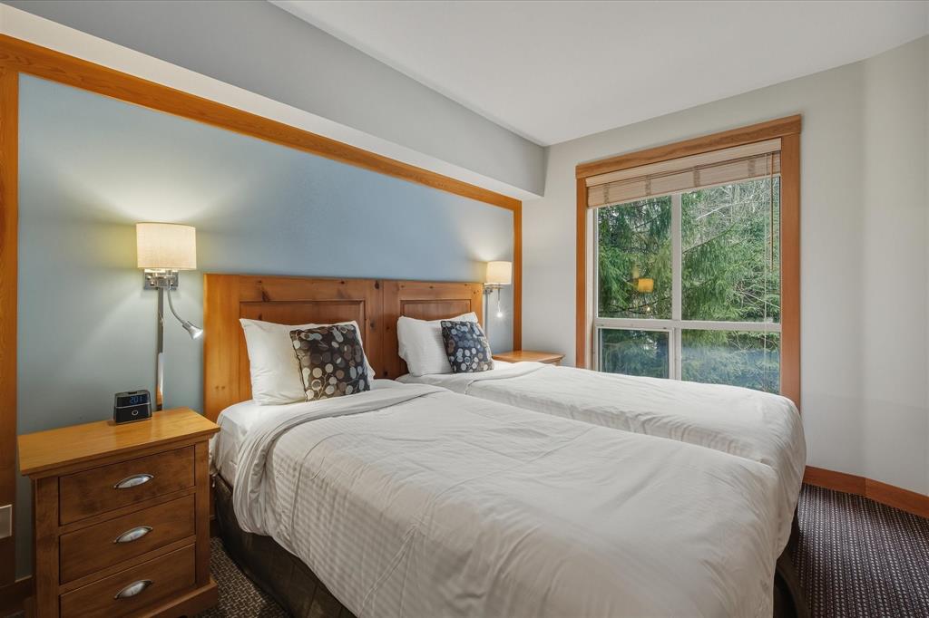 #326D – 2036 London Lane