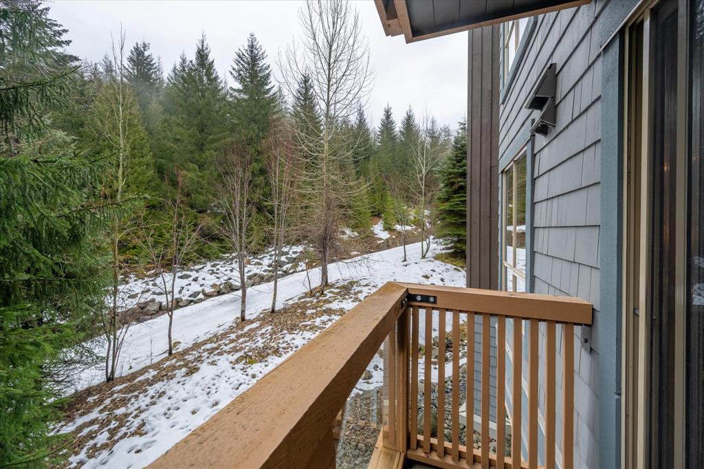 #326D – 2036 London Lane