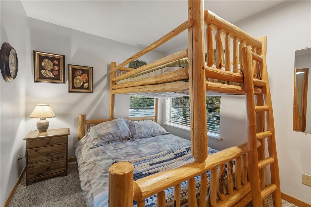 #202 – 3050 Hillcrest Drive