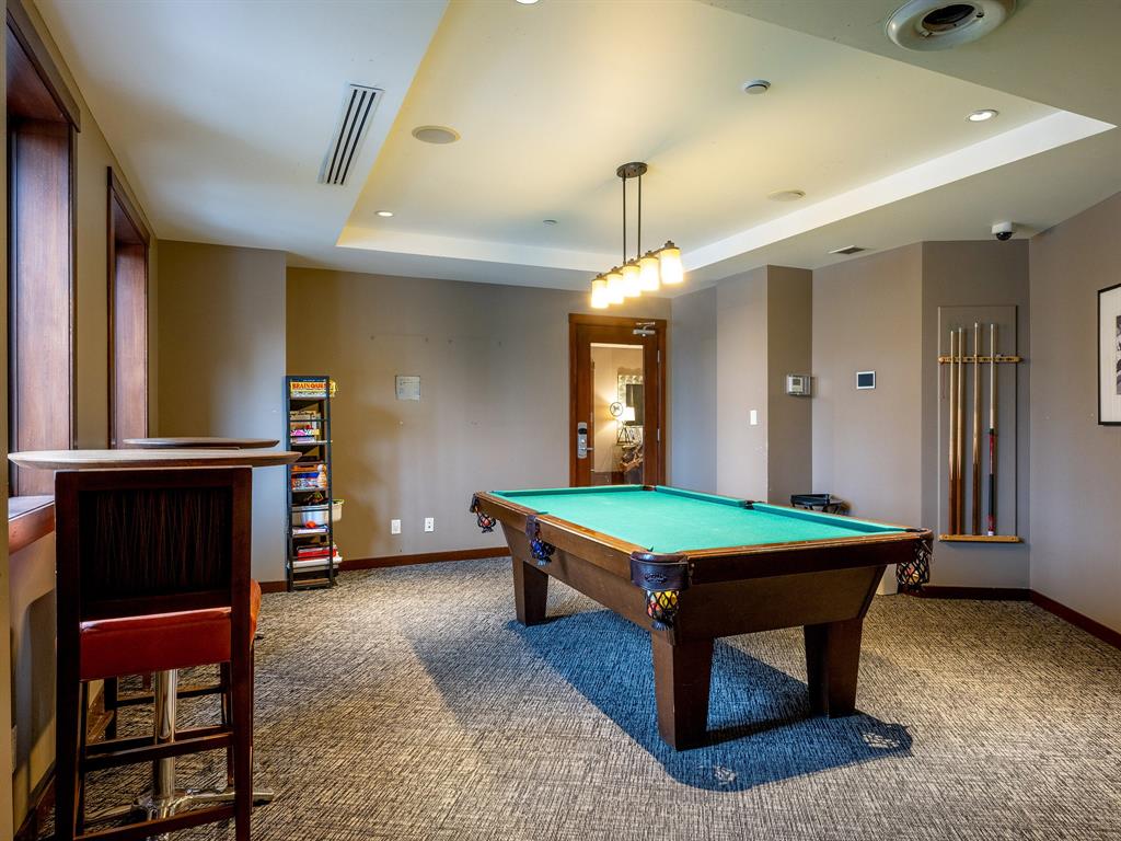 #414A – 2020 London Lane