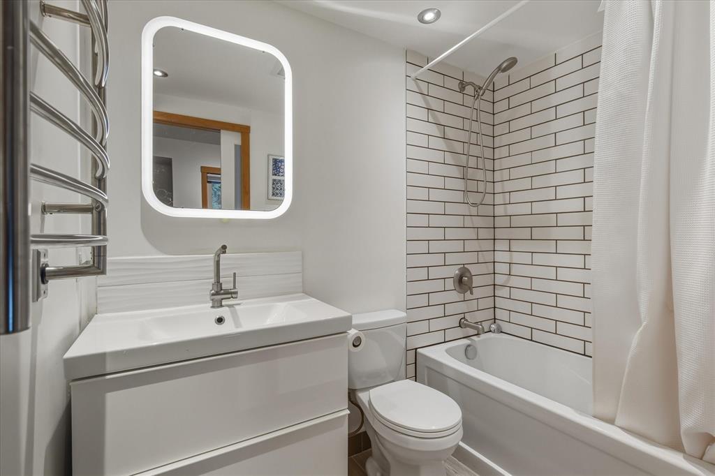 #20 – 1530 Tynebridge Lane