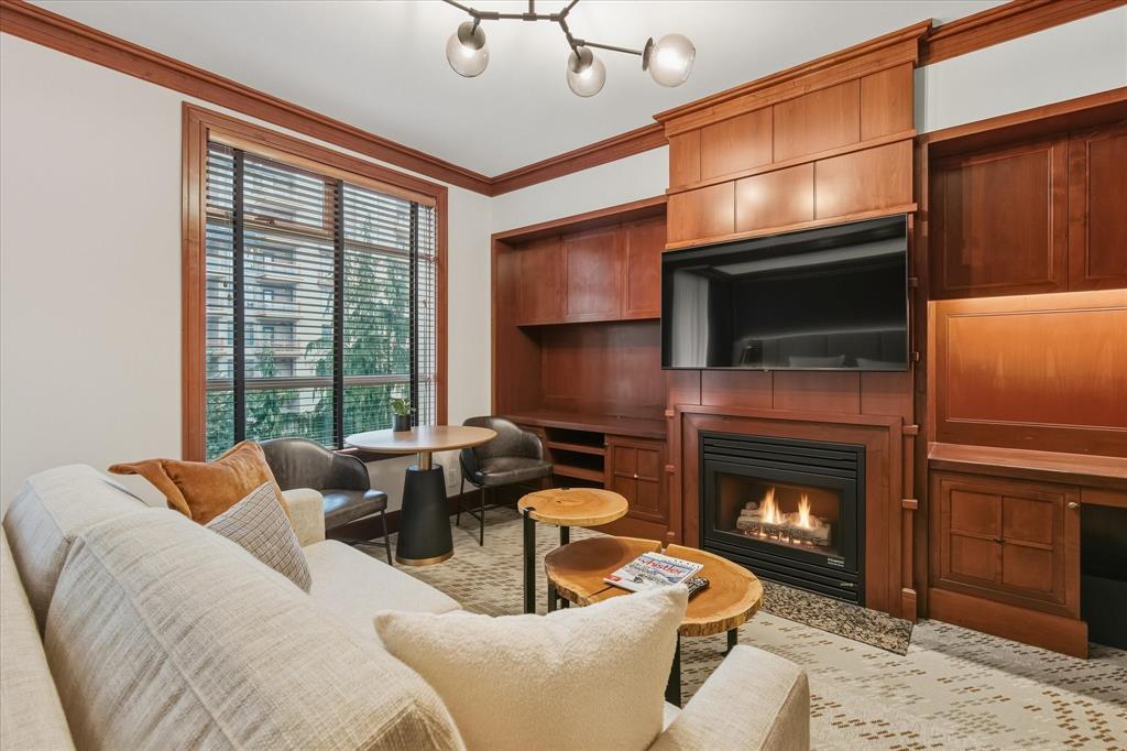 #454 – 4591 Blackcomb Way