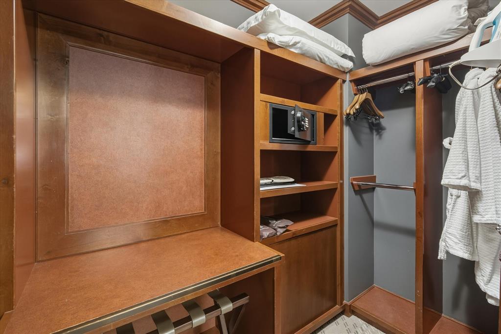 #454 – 4591 Blackcomb Way