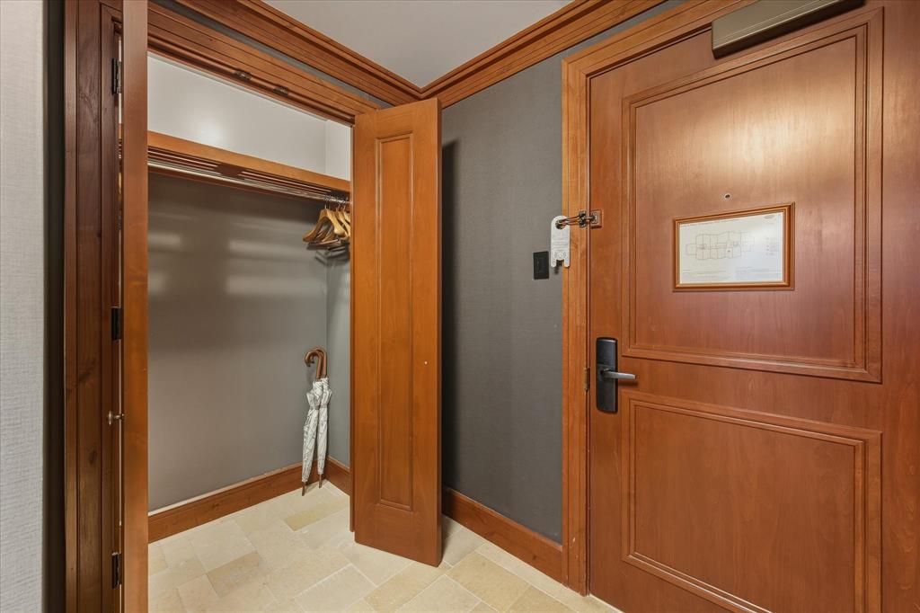 #454 – 4591 Blackcomb Way