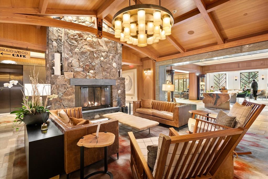 #454 – 4591 Blackcomb Way