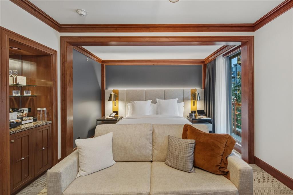 #454 – 4591 Blackcomb Way