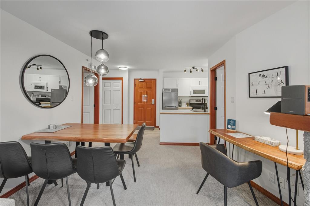 #442 – 4800 Spearhead Drive