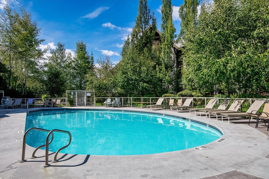 #442 – 4800 Spearhead Drive