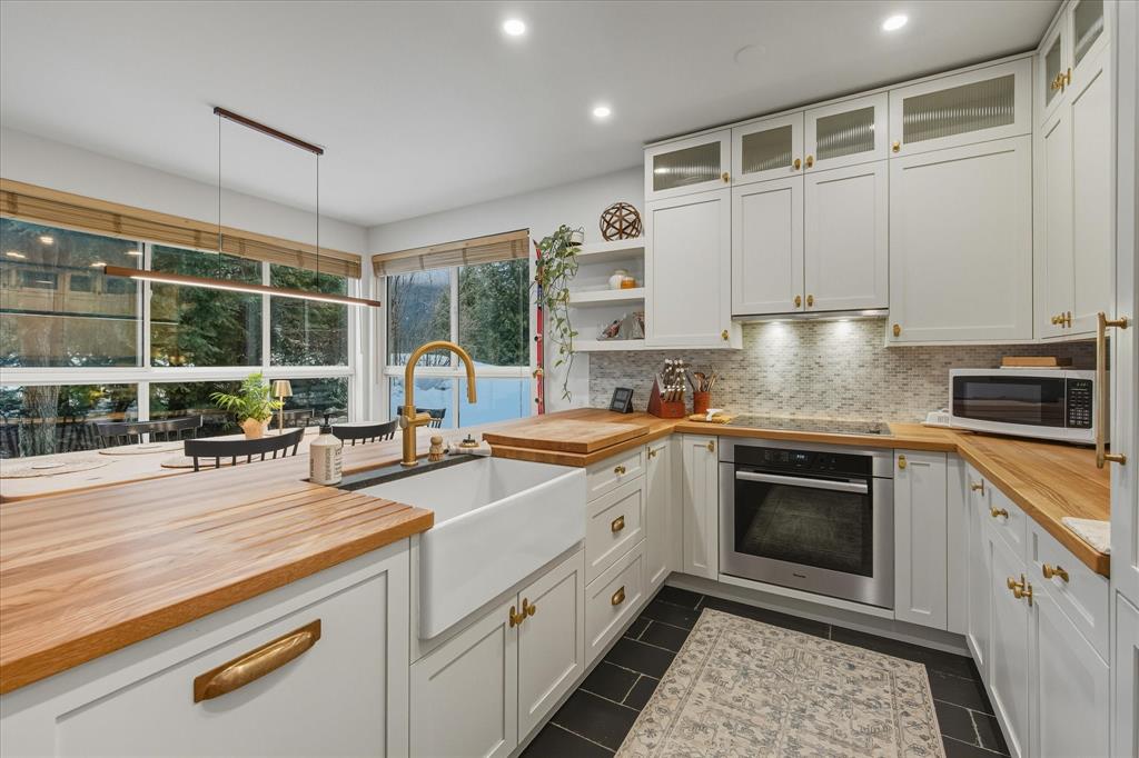 #24 – 4628 Blackcomb Way