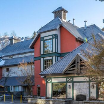 #3308 – 4295 Blackcomb Way