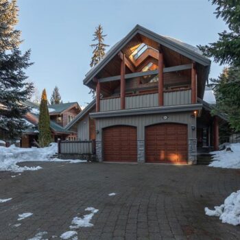 8162 Muirfield Crescent