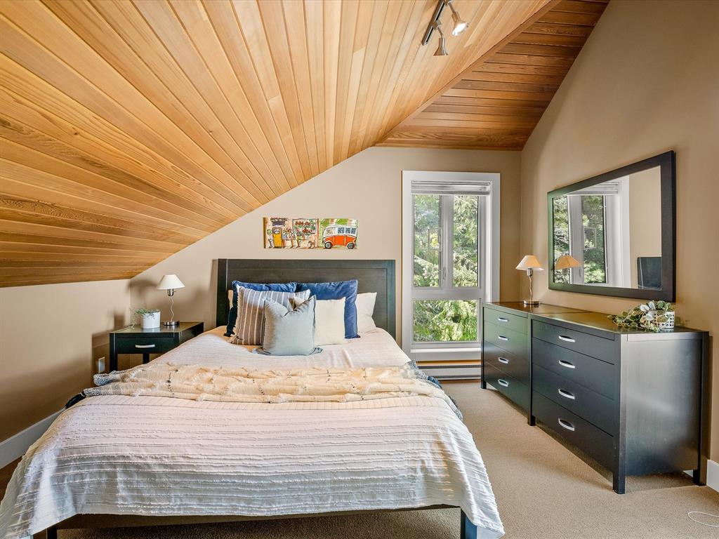 #36 – 6125 Eagle Drive