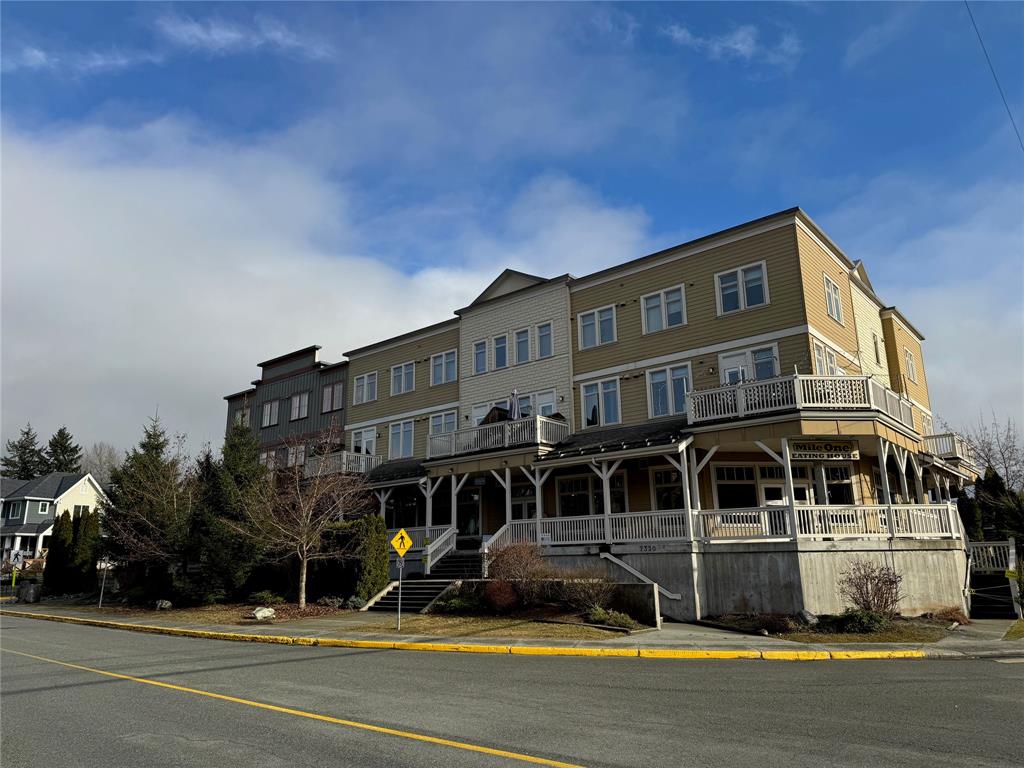 #302 – 7330 Arbutus Street