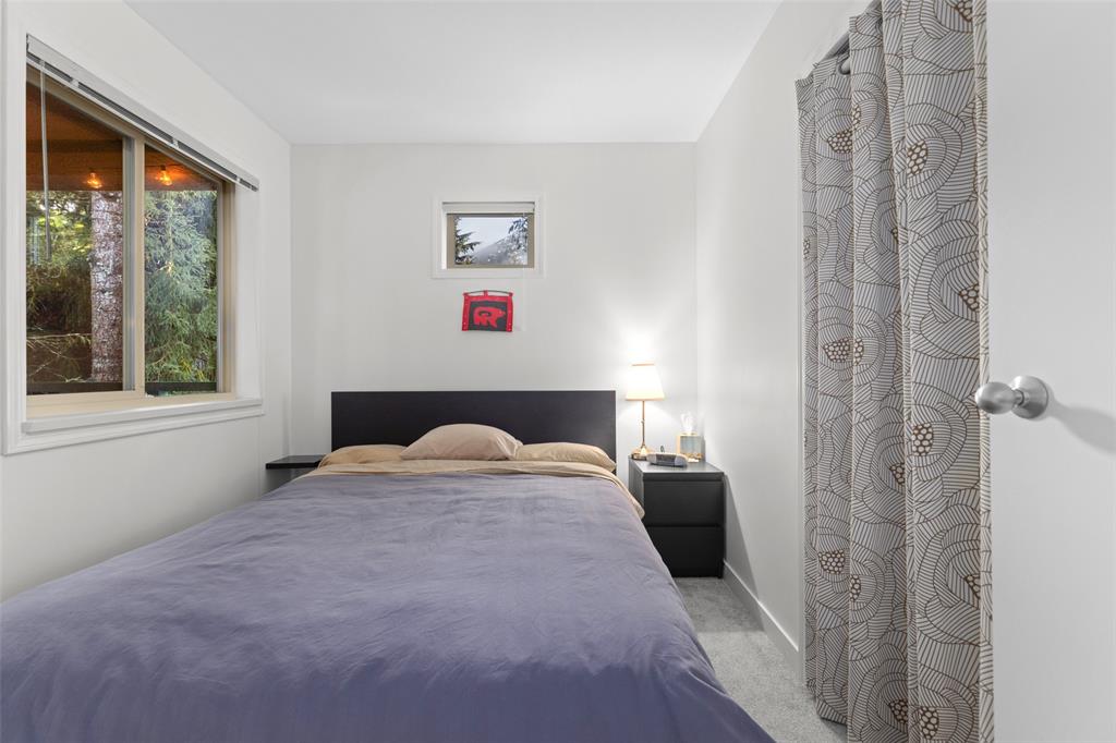 #216 – 3070 Hillcrest Drive