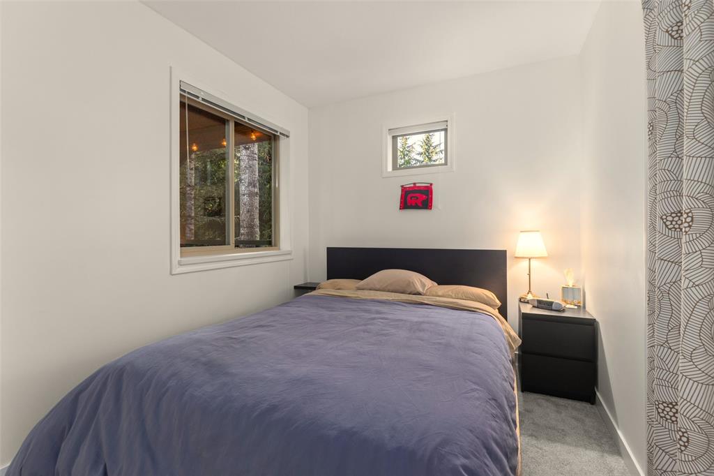 #216 – 3070 Hillcrest Drive