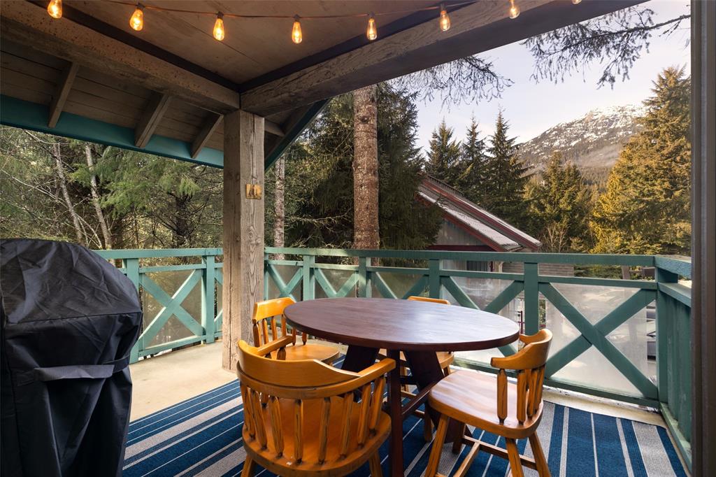 #216 – 3070 Hillcrest Drive