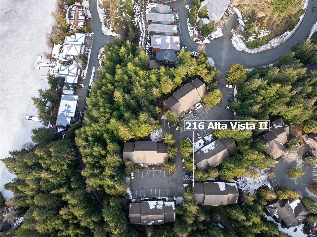 #216 – 3070 Hillcrest Drive