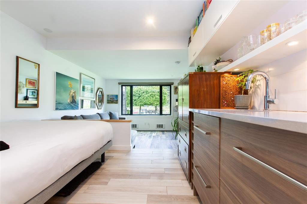 #405 – 6850 Crabapple Drive